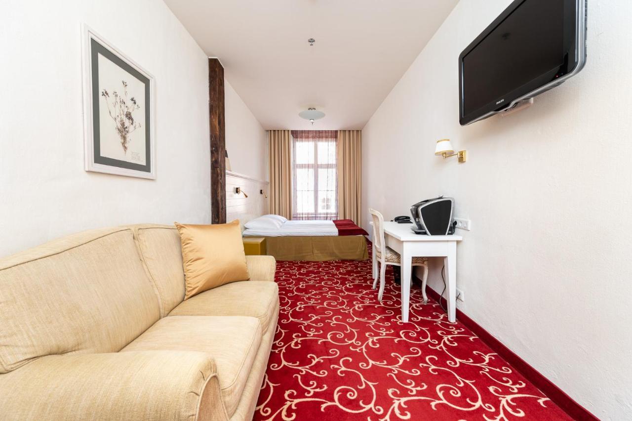 Meriton Old Town Garden Hotel Ταλίν Εξωτερικό φωτογραφία