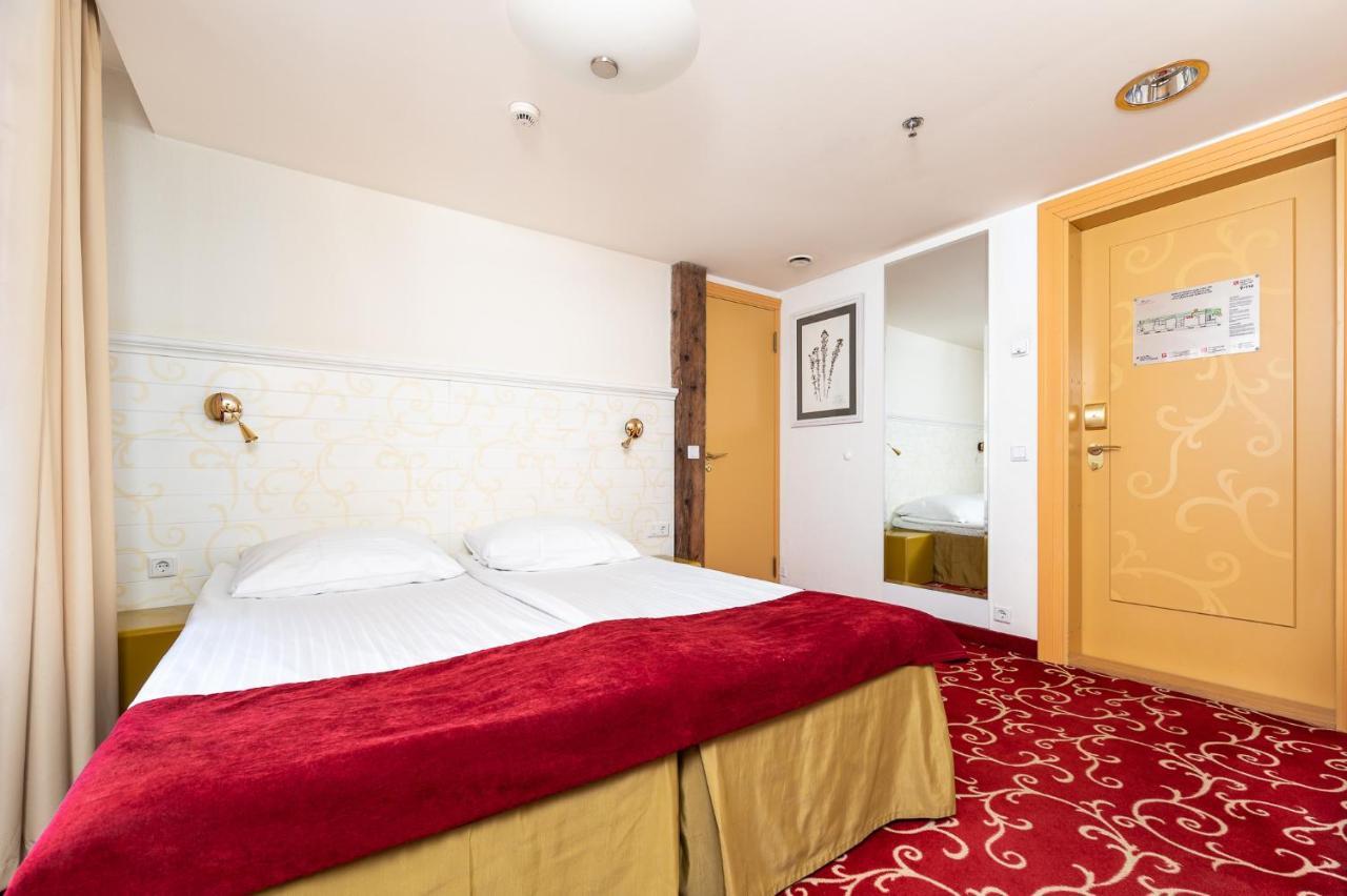 Meriton Old Town Garden Hotel Ταλίν Εξωτερικό φωτογραφία