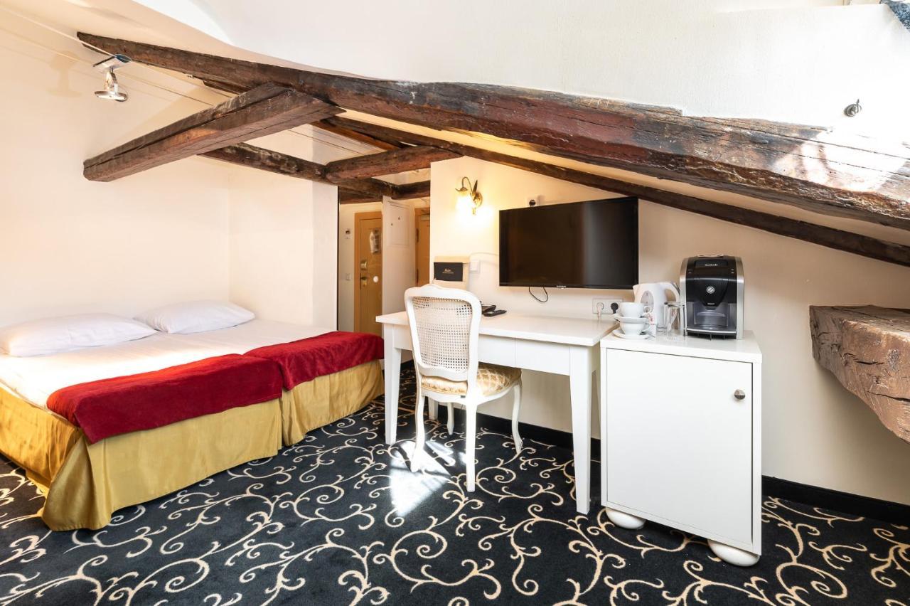 Meriton Old Town Garden Hotel Ταλίν Εξωτερικό φωτογραφία