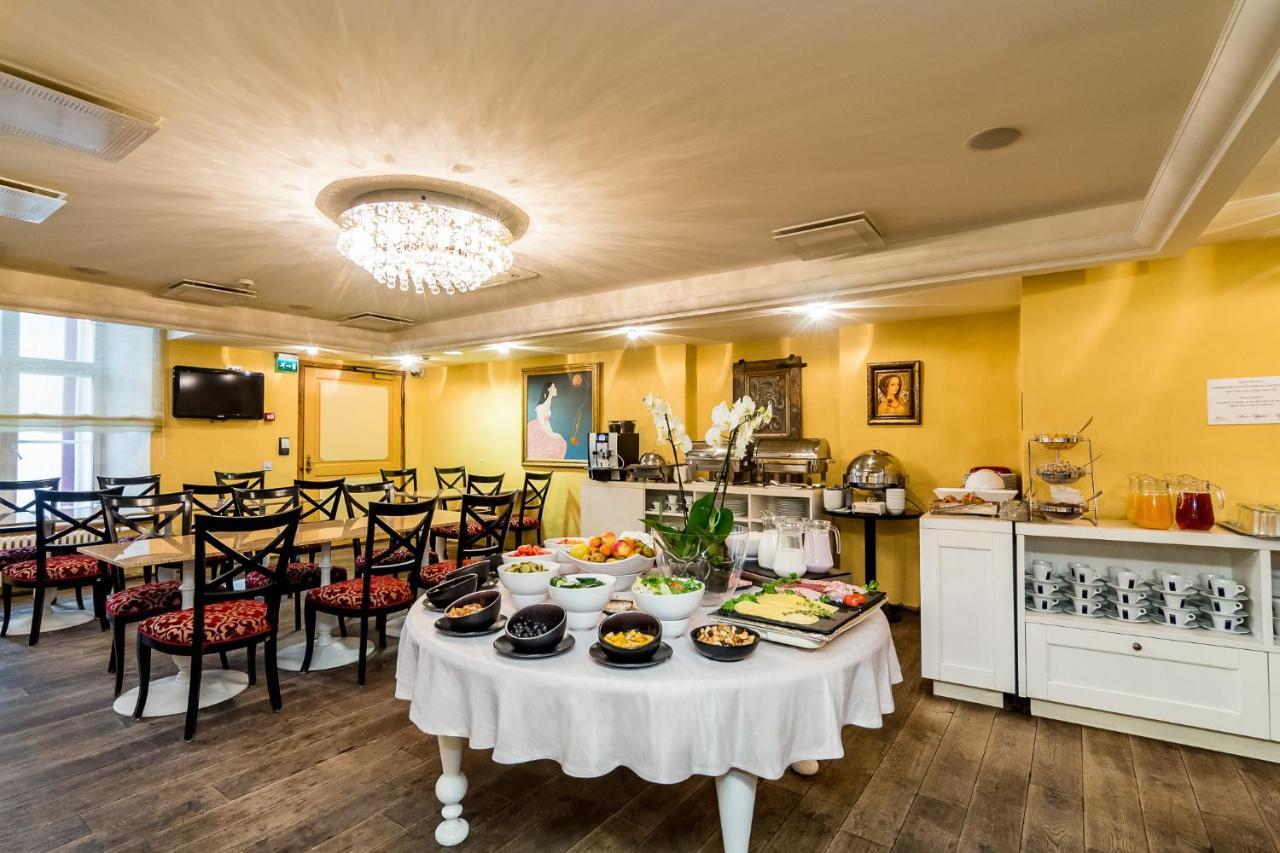 Meriton Old Town Garden Hotel Ταλίν Εξωτερικό φωτογραφία