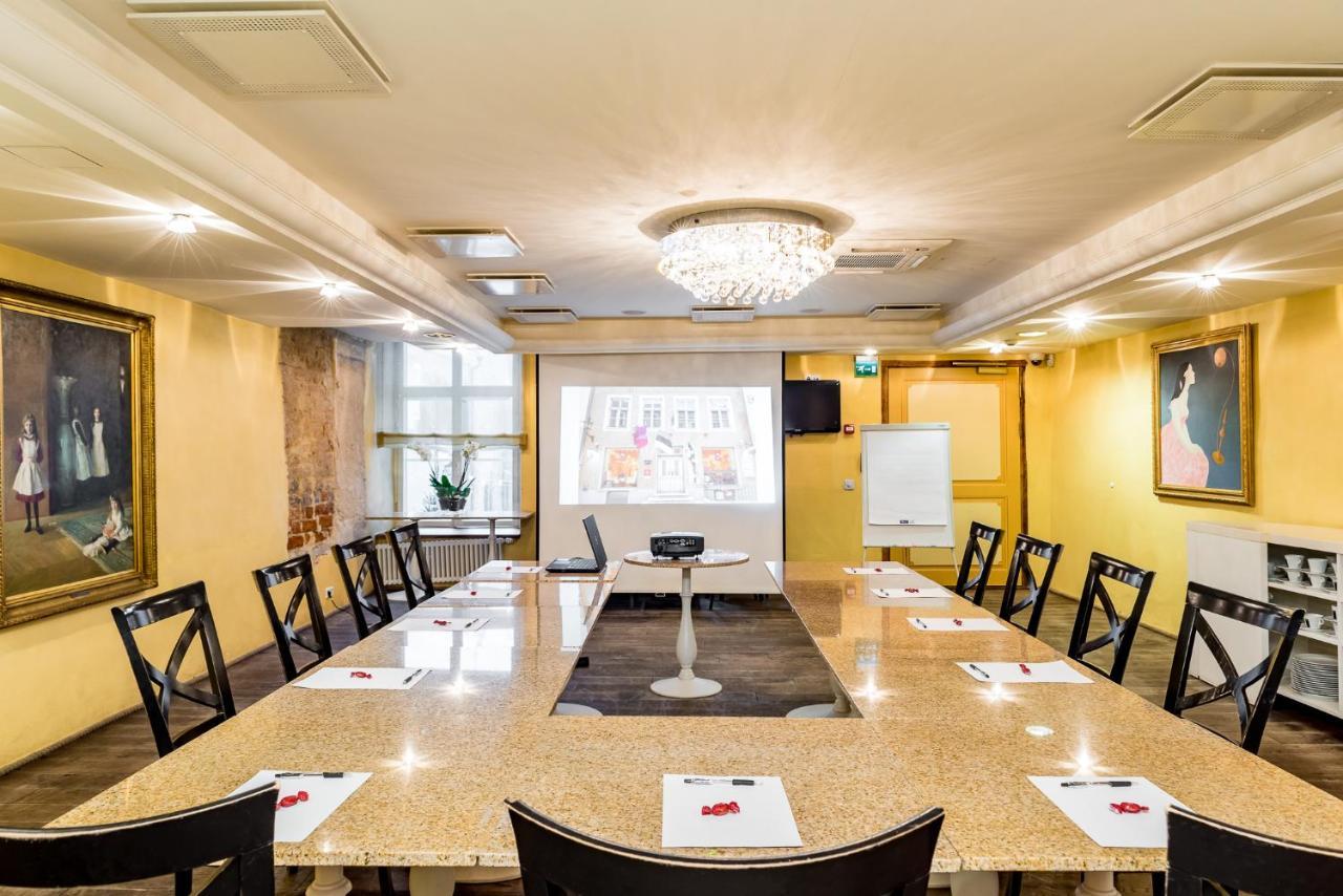 Meriton Old Town Garden Hotel Ταλίν Εξωτερικό φωτογραφία