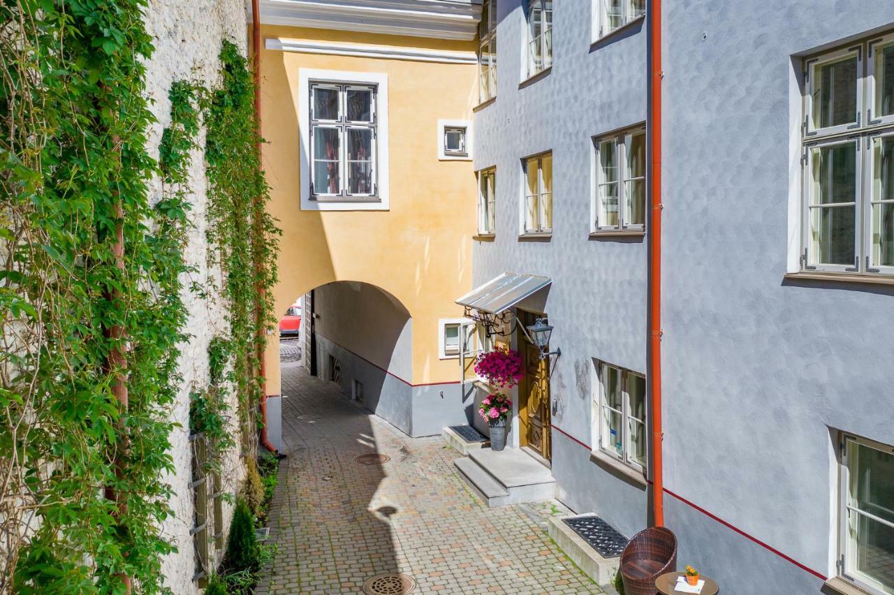Meriton Old Town Garden Hotel Ταλίν Εξωτερικό φωτογραφία